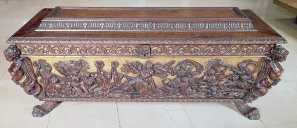 Venezianische Cassone (vergoldetes Holz)